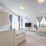 La Mer-1 By Interhome * Štinjan